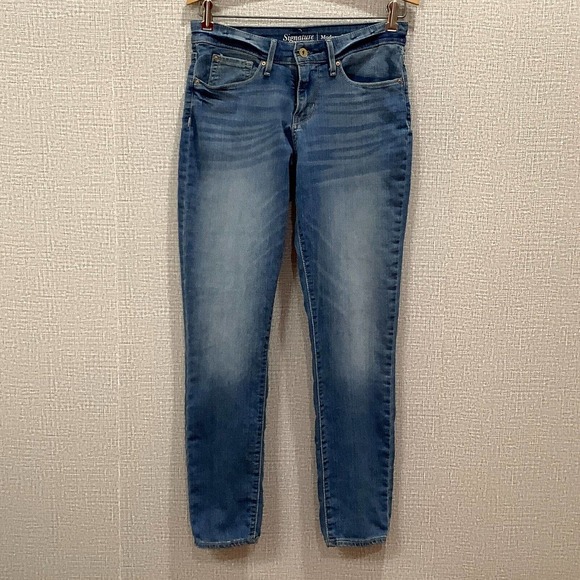 Levi's Denim - Women's Levis' Modern Skinny Signature sz 4 M Blue Denim Jeans